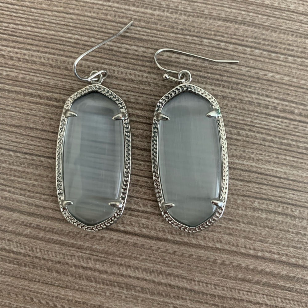 NWOT Silver Elle Kendra Scott Earrings